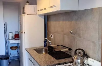 2-Bedroom Apartment for Rent with Balcony in Almagro, Buenos Aires