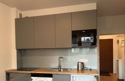 Location d'un studio compact et moderne, 22 m², quartier de Bronowice, Cracovie, Pologne