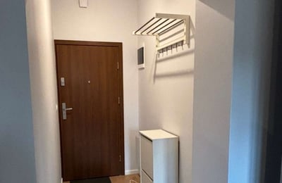 Location d'un studio compact et moderne, 22 m², quartier de Bronowice, Cracovie, Pologne
