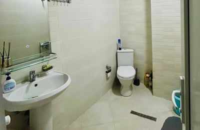 Apartamento espacioso y acogedor en alquiler, Batumi