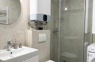 Miete einer stilvollen, modernen Wohnung, 45 m², Wohnanlage The One, Neu-Belgrad, Serbien