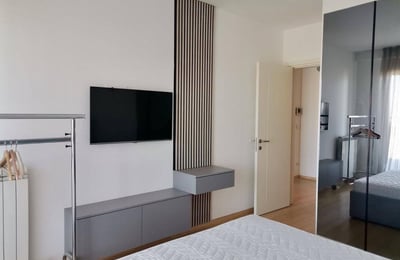 Rent of a bright, furnished apartment, 56 m², Central Garden residential complex, Belgrade, Serbia