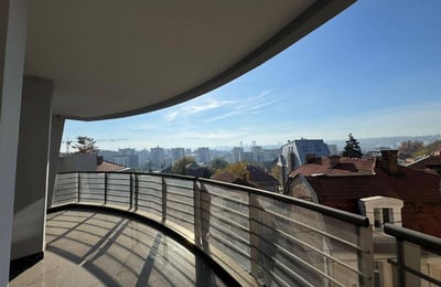 Location d'un appartement spacieux et luxueux avec terrasse, 140 m², Vračar, Belgrade, Serbie