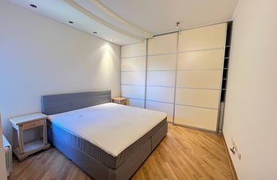 Аренда просторной, комфортной квартиры, 140 м², Врачар, Белград, Сербия