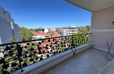 Аренда просторной, комфортной квартиры, 140 м², Врачар, Белград, Сербия