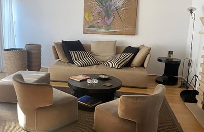 Alquiler de apartamento amplio de dos plantas, 129 m², Vračar, Belgrado, Serbia