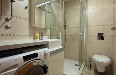 Bright Apartment 47m² for Rent in City Center, Belgrade, Serbia
