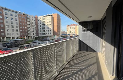 Apartamento moderno 62m² en alquiler en complejo Kennedy Residence, Nuevo Belgrado, Serbia