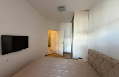 Se alquila apartamento acogedor con parking, Nuevo Belgrado, Belgrado, Serbia