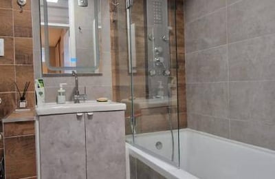 Se alquila apartamento espacioso, Nuevo Belgrado, Serbia