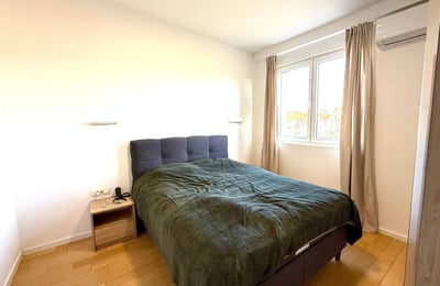 Luxuriöses Penthouse 120m² mit Donaublick zur Miete, Belgrad, Serbien