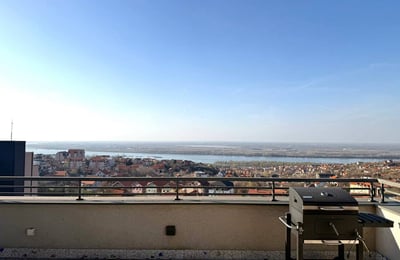 Luxuriöses Penthouse 120m² mit Donaublick zur Miete, Belgrad, Serbien