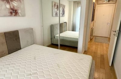 Apartamento moderno 54m² en alquiler en complejo residencial A Block, Nuevo Belgrado, Serbia