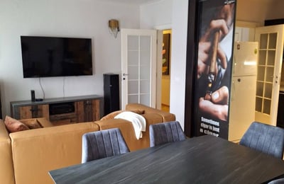 Apartamento espacioso 145m² en alquiler en Vračar, Belgrado, Serbia