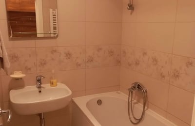 Cozy Studio Apartment 35m² for Rent in A Blok Residential Complex, Belgrade, Serbia