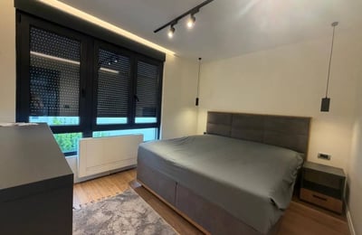 Appartement moderne et élégant 87m² à louer dans un immeuble récent, Zvezdara, Belgrade