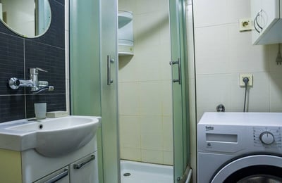 Spacious Apartment 100m² for Rent, Senjak District, Belgrade, Serbia