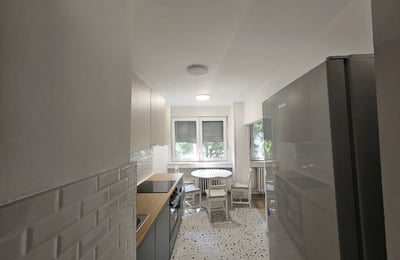 Apartamento luminoso 64m² en alquiler, Nuevo Belgrado, Serbia
