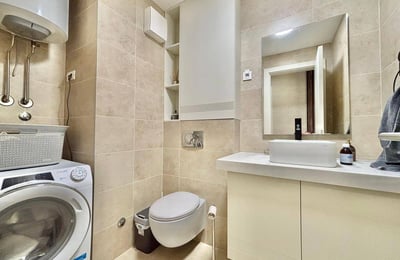 Espacioso apartamento de 97 m² en alquiler en el moderno complejo Wellport Belgrade, Belgrado, Serbia