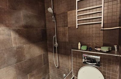 Acogedor apartamento de dos plantas de 91 m² en alquiler en Nuevo Belgrado, Serbia