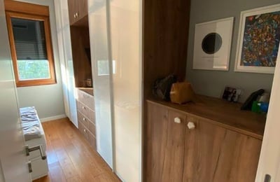 Appartement meublé confortable de deux pièces de 46 m² à Senjak, Belgrade, Serbie