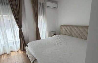 Stylish and bright 70 m² apartment for rent in Vračar, Belgrade