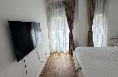 Stylish and bright 70 m² apartment for rent in Vračar, Belgrade