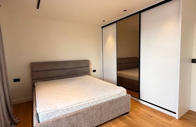 Location de penthouse spacieux de 130 m² avec vue panoramique sur la ville, Belgrade, Serbie