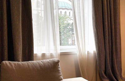 Аренда стильной квартиры 87 м² в центре Врачара с видом на Храм, Белград