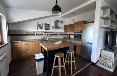 Spacious and cozy 85 m² apartment for rent in Vračar, Belgrade, Serbia