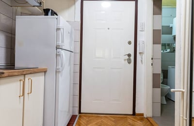Bright 45 m² apartment for rent in Vračar, Belgrade, Serbia