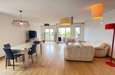 Alquiler de apartamento luminoso de dos plantas de 180 m² en Voždovac, Belgrado, Serbia