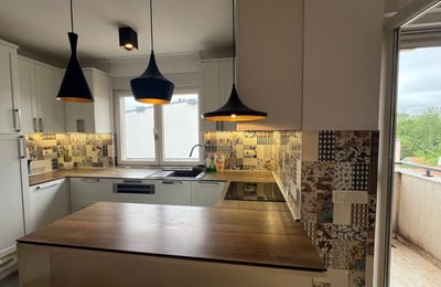 Alquiler de apartamento luminoso de dos plantas de 180 m² en Voždovac, Belgrado, Serbia