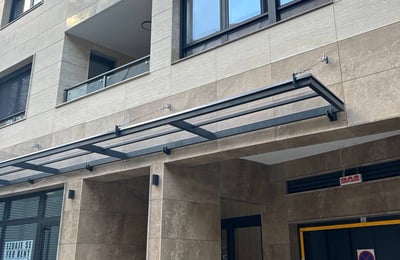 Аренда просторной квартиры 90 м² в новом доме рядом с парком Ташмайдан, Белград, Сербия