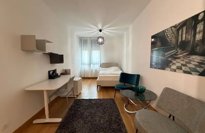 Аренда просторной квартиры 96 м² недалеко от парка Ташмайдан, Белград, Сербия