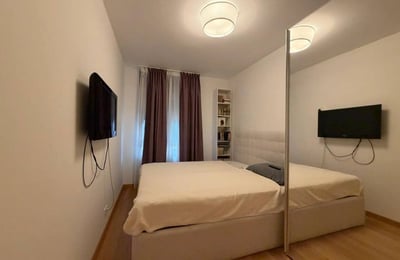 Аренда просторной квартиры 96 м² недалеко от парка Ташмайдан, Белград, Сербия