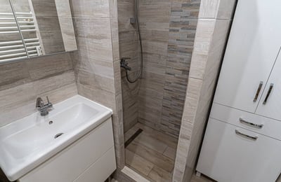 Location d'appartement confortable de 43 m² dans le centre-ville, Belgrade, Serbie
