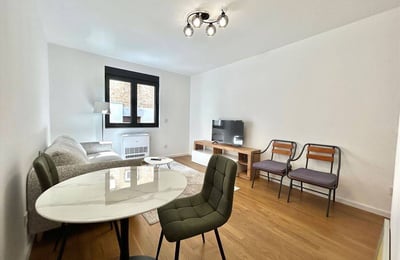 Alquiler de apartamento luminoso y nuevo de 45 m² en Zvezdara, Belgrado, Serbia