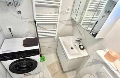 Alquiler de apartamento luminoso y nuevo de 45 m² en Zvezdara, Belgrado, Serbia