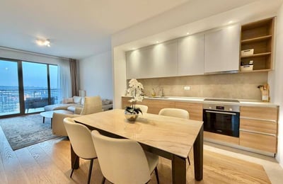 Stilvolles Apartment mit Panoramablick auf die Stadt, Belgrad, Serbien zu vermieten