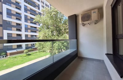 Alquiler de apartamento de 53 m² en el complejo residencial prémium Newport, distrito de Novi Beograd, Belgrado, Serbia