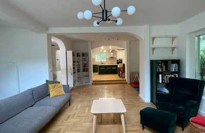 Location de maison à deux étages spacieuse de 160 m² dans la banlieue de Belgrade, Vrčin, Serbie