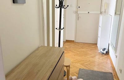 Сдается в аренду светлая и просторная квартира 90 м² в районе Новый Белград, Белград, Сербия