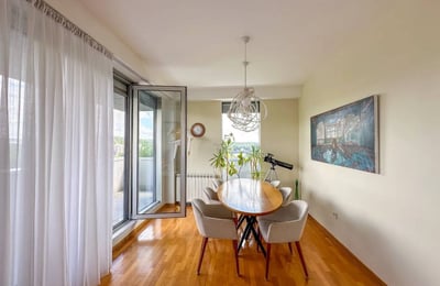 Geräumiges Apartment 120 m² in Dedinje, Belgrad, Serbien zu vermieten
