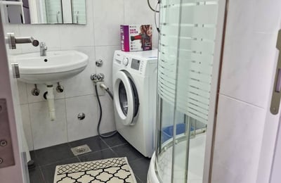 Apartamento luminoso de 67 m² cerca del centro comercial Ušće, Novi Beograd, Serbia