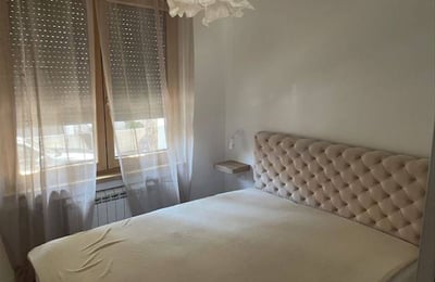Apartamento bonito y luminoso de 40 m² con terraza amplia en Vračar, Belgrado, Serbia