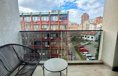 Appartement de 3 pièces élégant de 74 m² dans un immeuble neuf à Vračar, Belgrade, Serbie