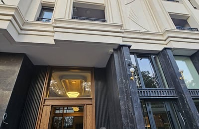 À louer : appartement design de 50 m² dans une résidence haut de gamme au centre-ville, Belgrade, Serbie