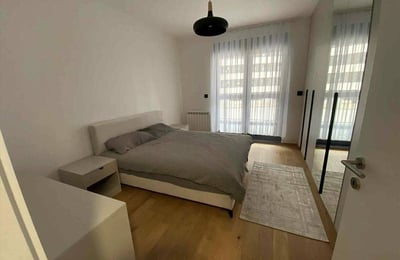 Сдается в аренду новая двухкомнатная квартира 58 м² недалеко от центра города, Белград, Сербия