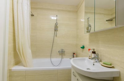 Zu vermieten: Helles Apartment 59 m² im neuen modernen Wohnkomplex A Blok, Neu-Belgrad, Serbien